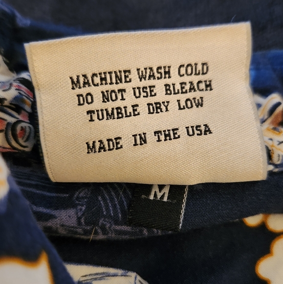 🇺🇲 Wave Shoppe Woody's Bar & Grill Button Down Men's Size Medium - Picture 9 of 9